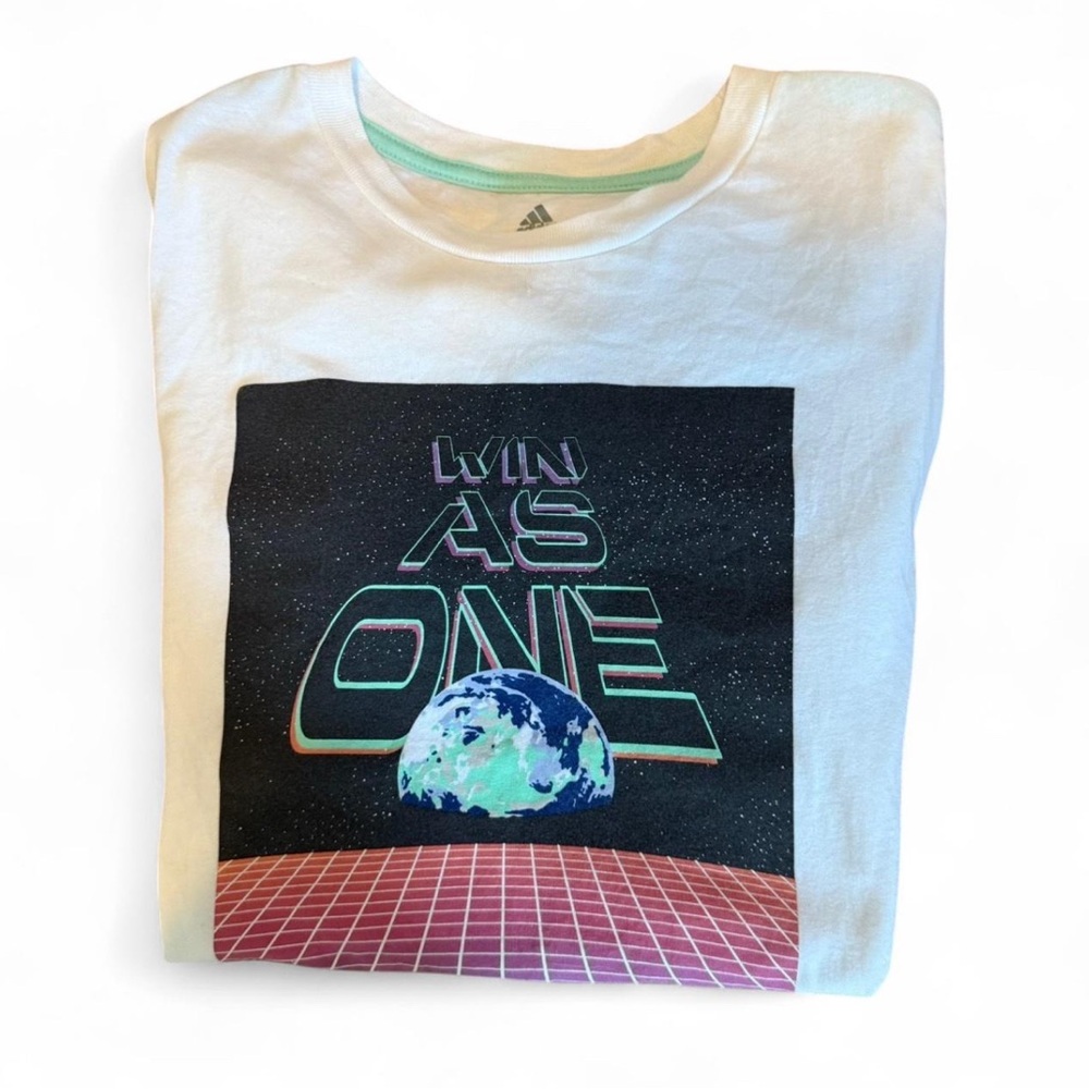 Adidas Kids White Graphic Tee size large 14/16